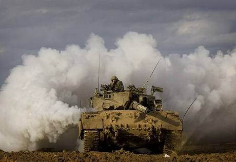 Izraelský tank v pásmu Gazy